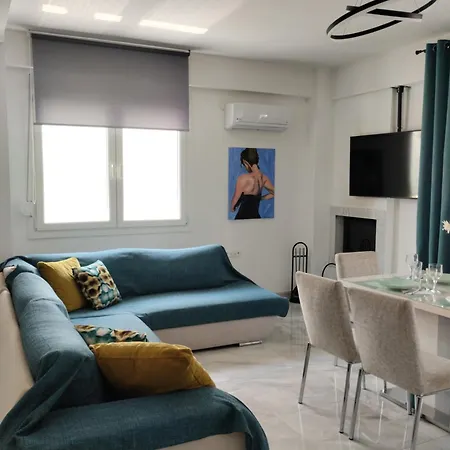Luxury Victoria, * Nea Iraklitsa