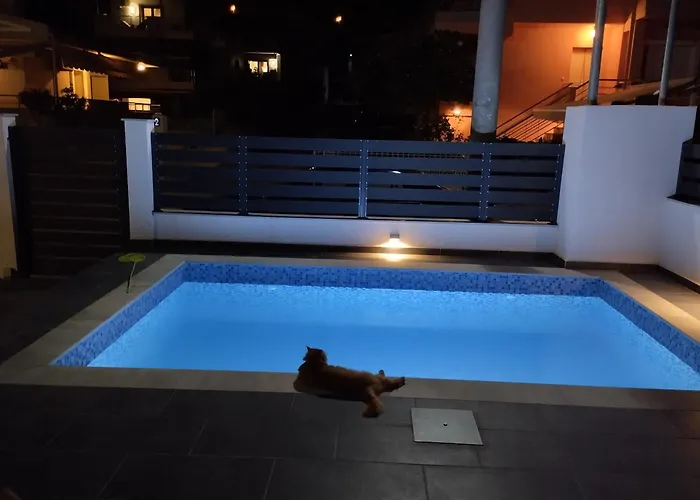 Luxury Victoria, Villa Nea Iraklitsa