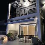 Luxury Victoria, Вилла *
