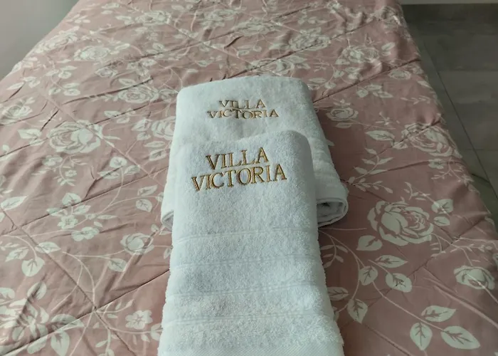 Luxury Victoria, *